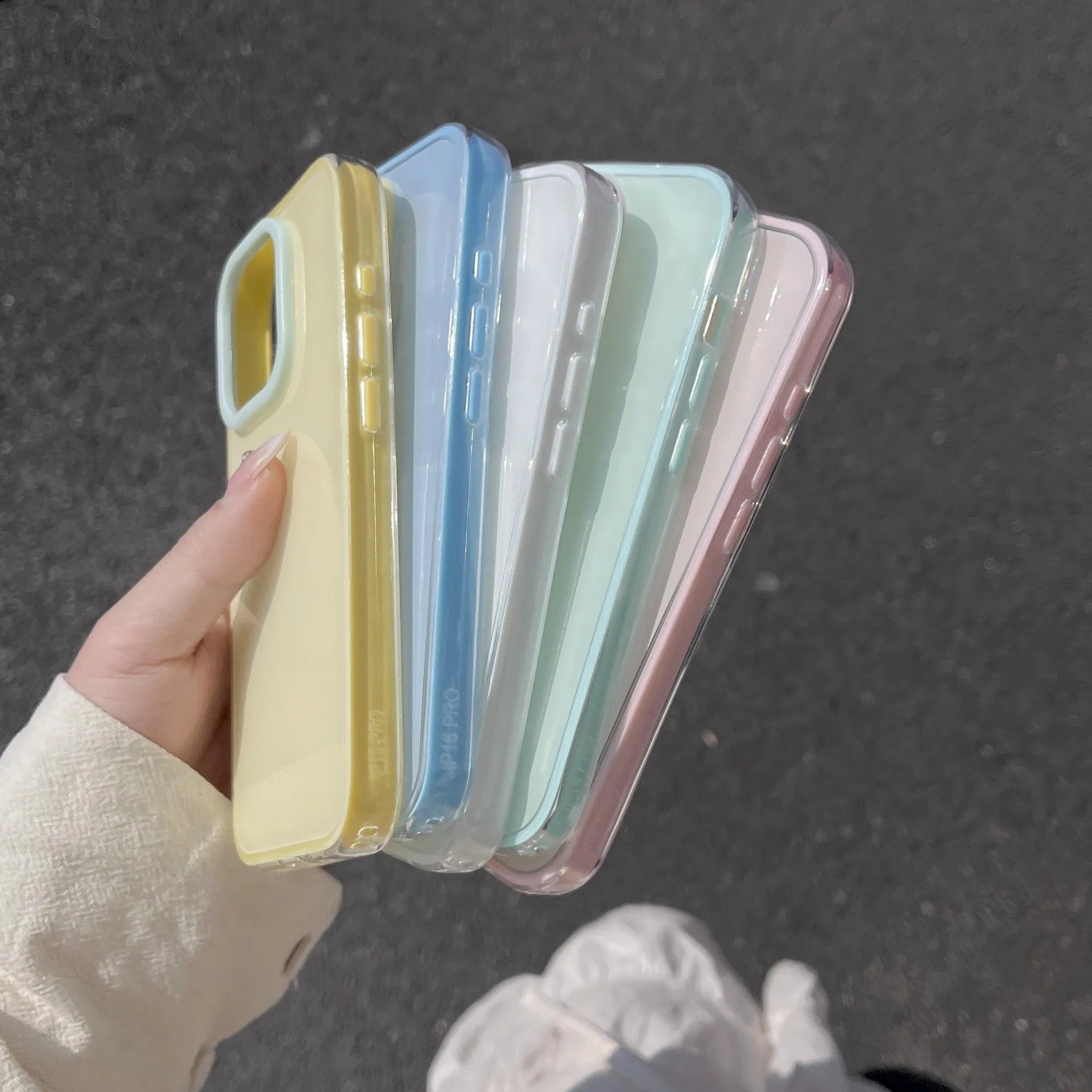 Clear jelly all-inclusive iPhone case in blue, white, yellow, pink and green colours for drop protection