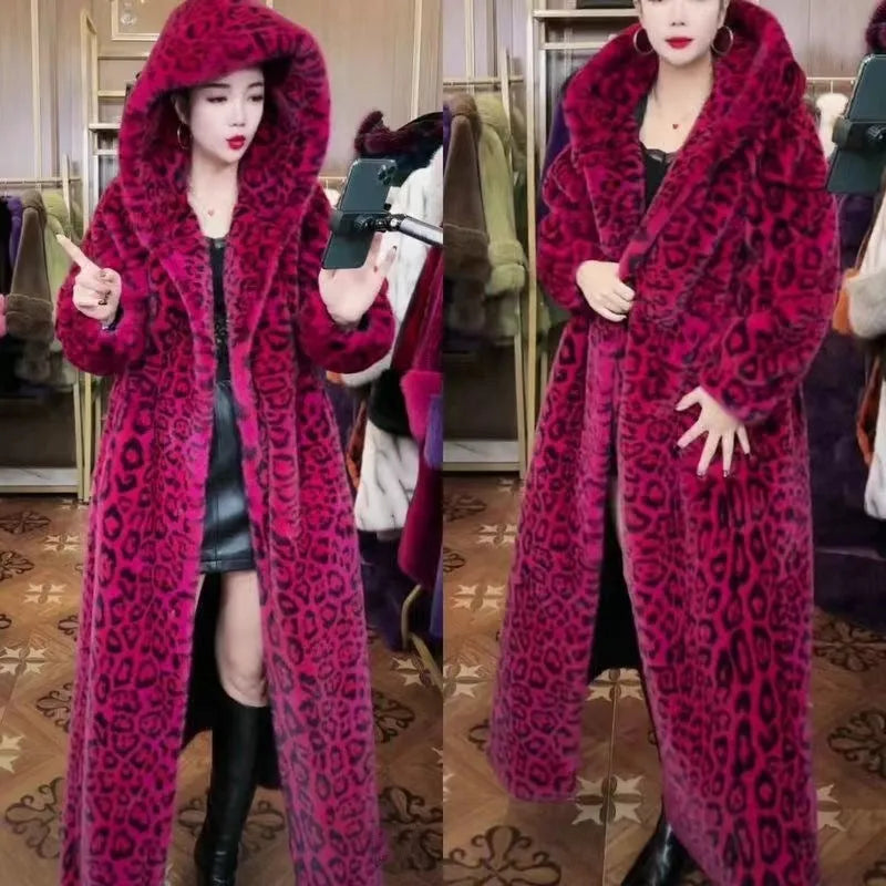 Women's plus size long faux fur coat in leopard print with 100cm length