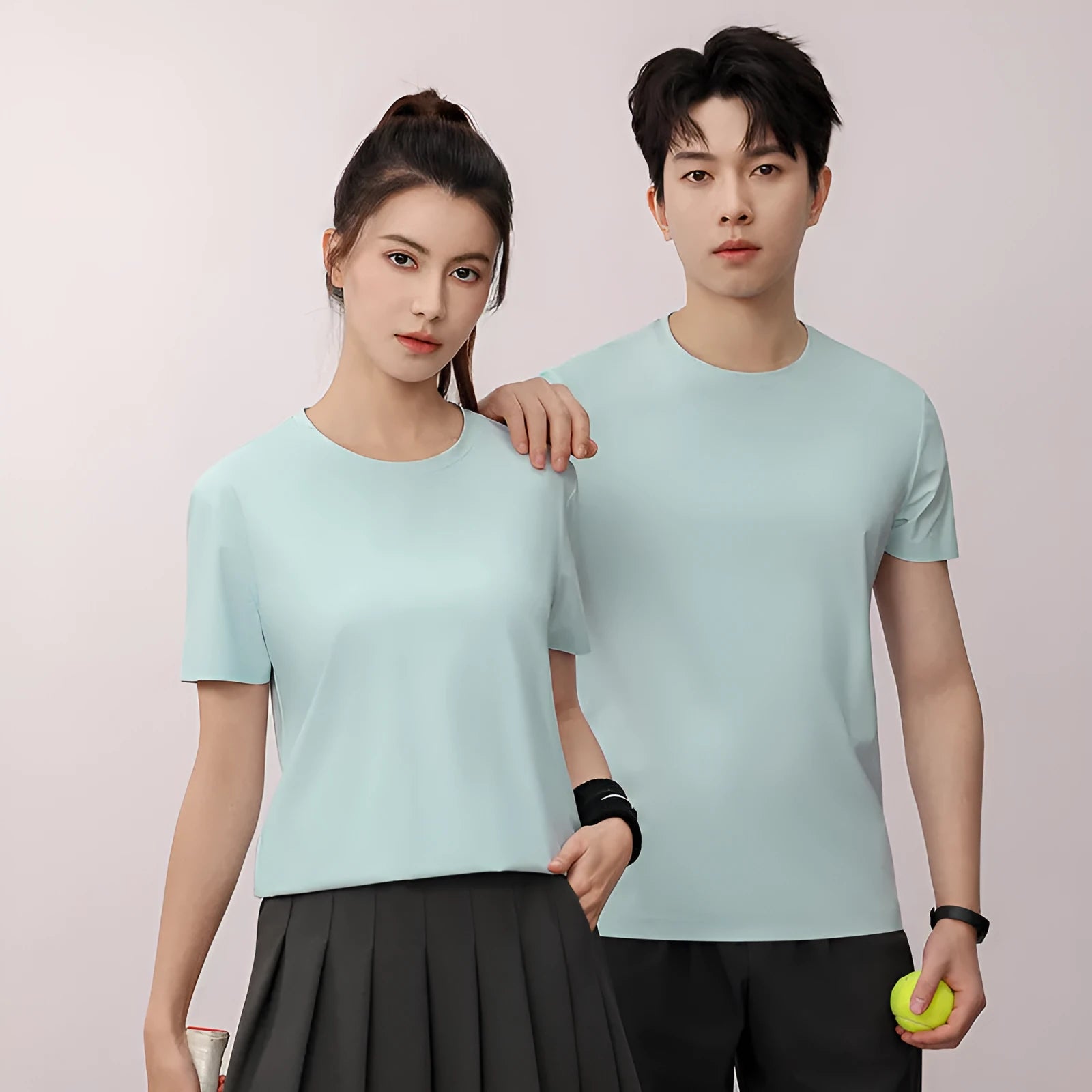 Ice silk quick-drying T-shirt in slim fit with short sleeves in solid colour options