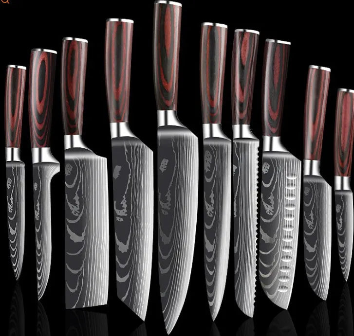 7Cr17 stainless steel kitchen knife with Damascus patterned 18 cm blade and coloured wood handle