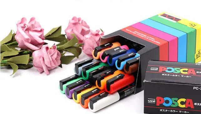 Acrylic graffiti pen set with 0.9-1.3mm nib, 15cm pens, plastic case, and multiple colour options