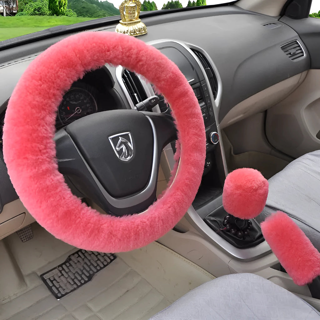 Plush car steering wheel cover in winter, 38cm diameter, short-haired pink, fits all models