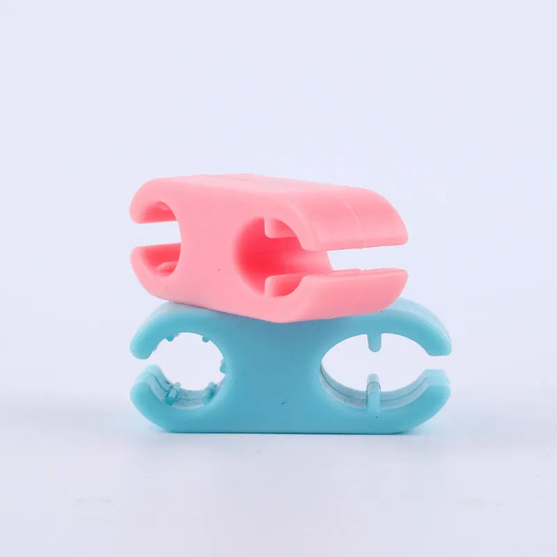 Silicone pet selfie camera lens clip in blue or pink, a sounding toy for cat and dog photos