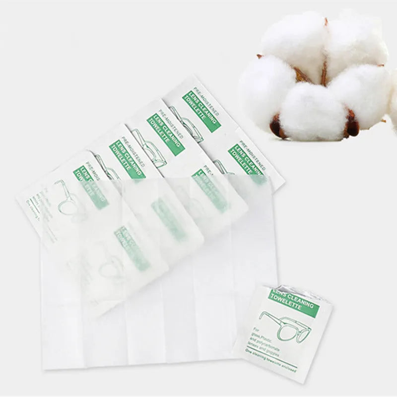 100 individually packaged quick-drying lens cleaning wipes for glasses and screens