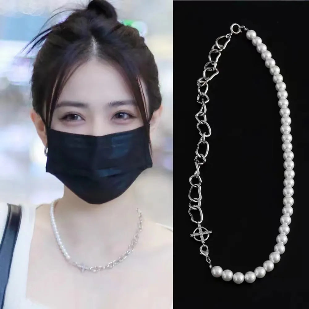 White geometric acrylic clavicle chain necklace with asymmetric minority design and twisted chain