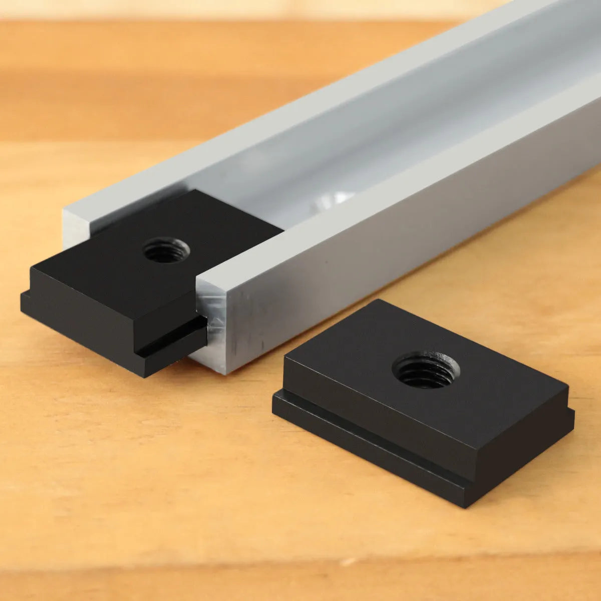 Aluminium woodworking sliding chute slider for T-slot tracks in black silver blue red colours