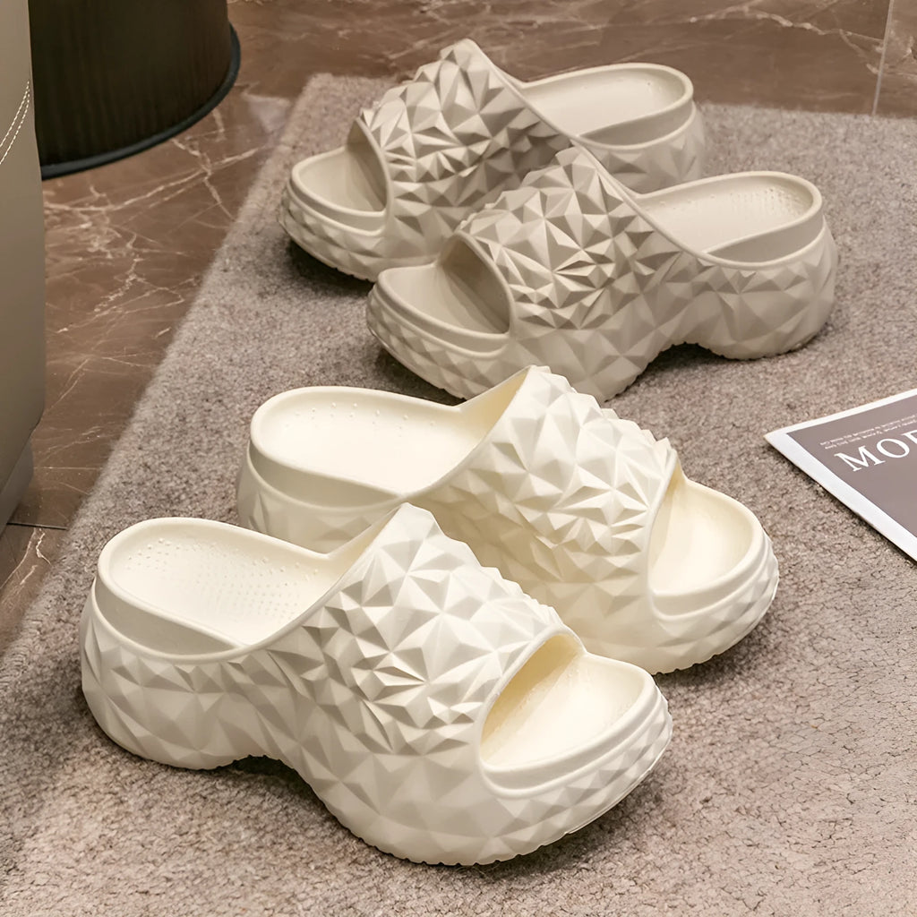 Women's Eva flip flop slippers in khaki colour with a thick injection-moulded sole.
