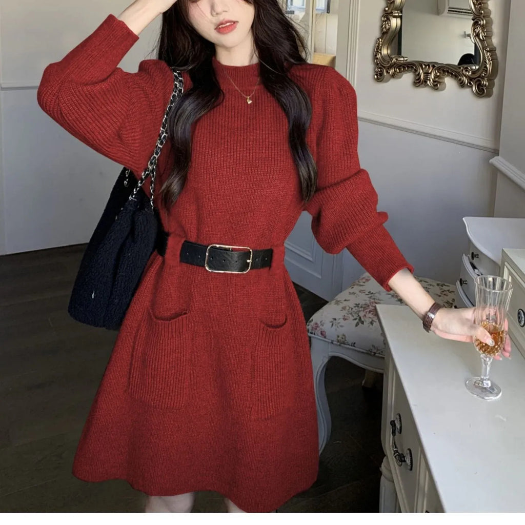 Women's beige loose knitted long sleeve dress with high waist and black belt