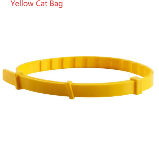 Adjustable insect repellent collar for cats and dogs, made with natural plant-based ingredients to provide up to 8 months of pest protection