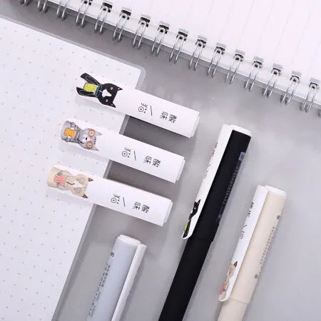 Black gel pen with full needle tube, plastic shell, 14.1x1.1 cm pen body, non-erasable ink, shown as office stationery pen.