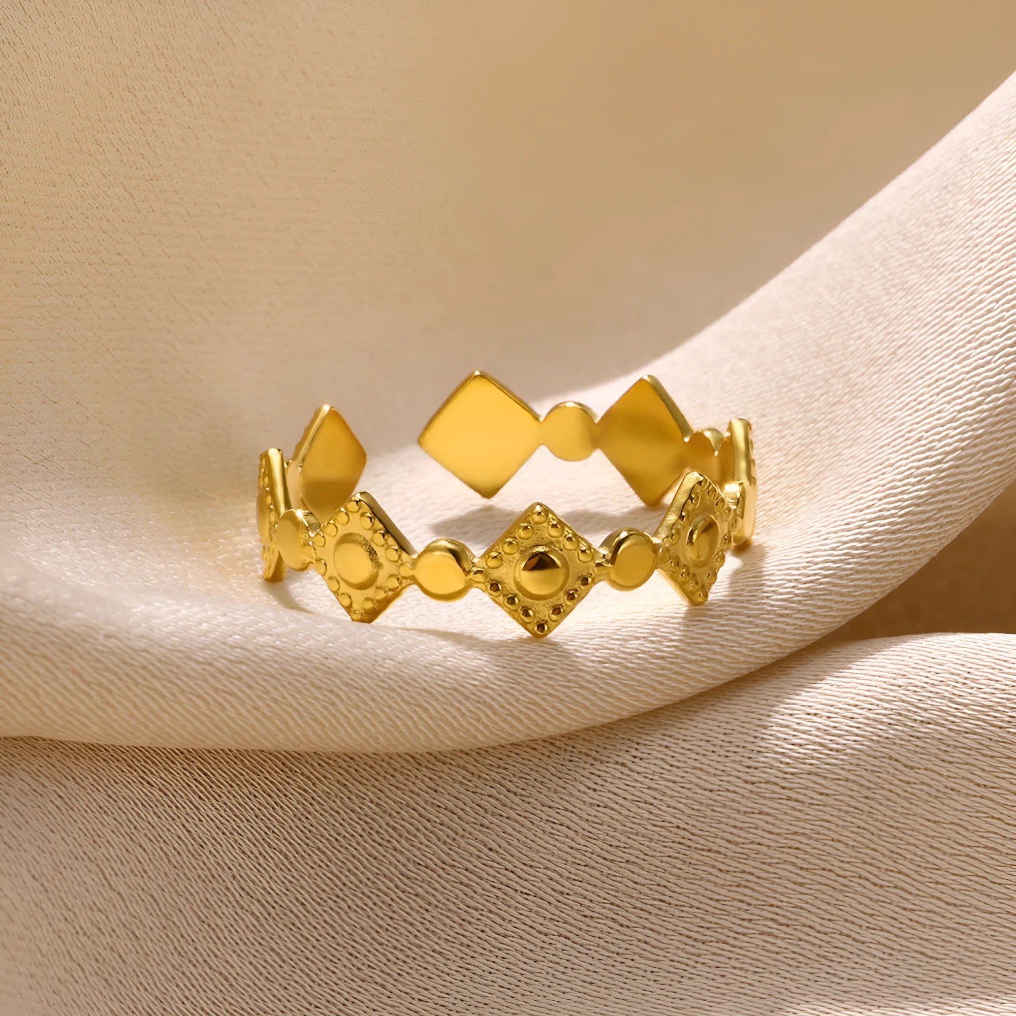Golden diamond geometric titanium steel women's ring with free size adjustment