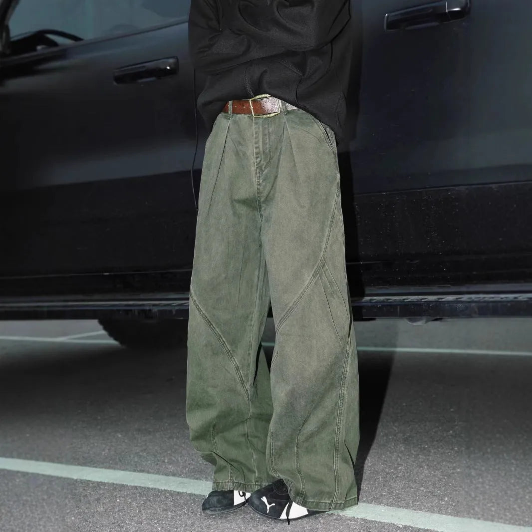 Straight leg cotton trousers with pleated front and micro-elastic waist in striped pattern
