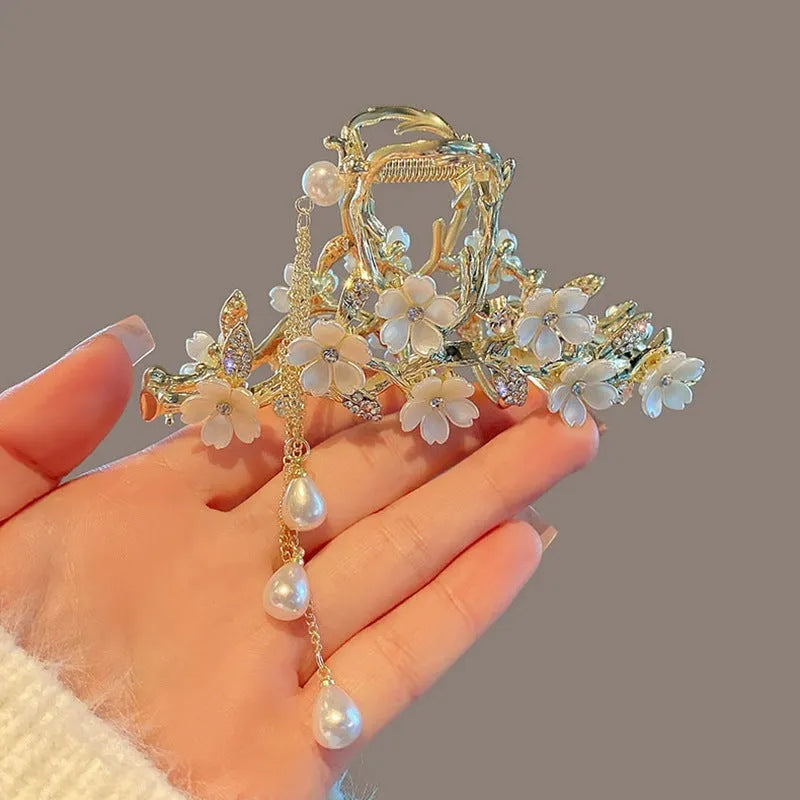 Large alloy hair clip with pearl, water diamond inlay and bell orchid tassel pendant, 11.5cm long