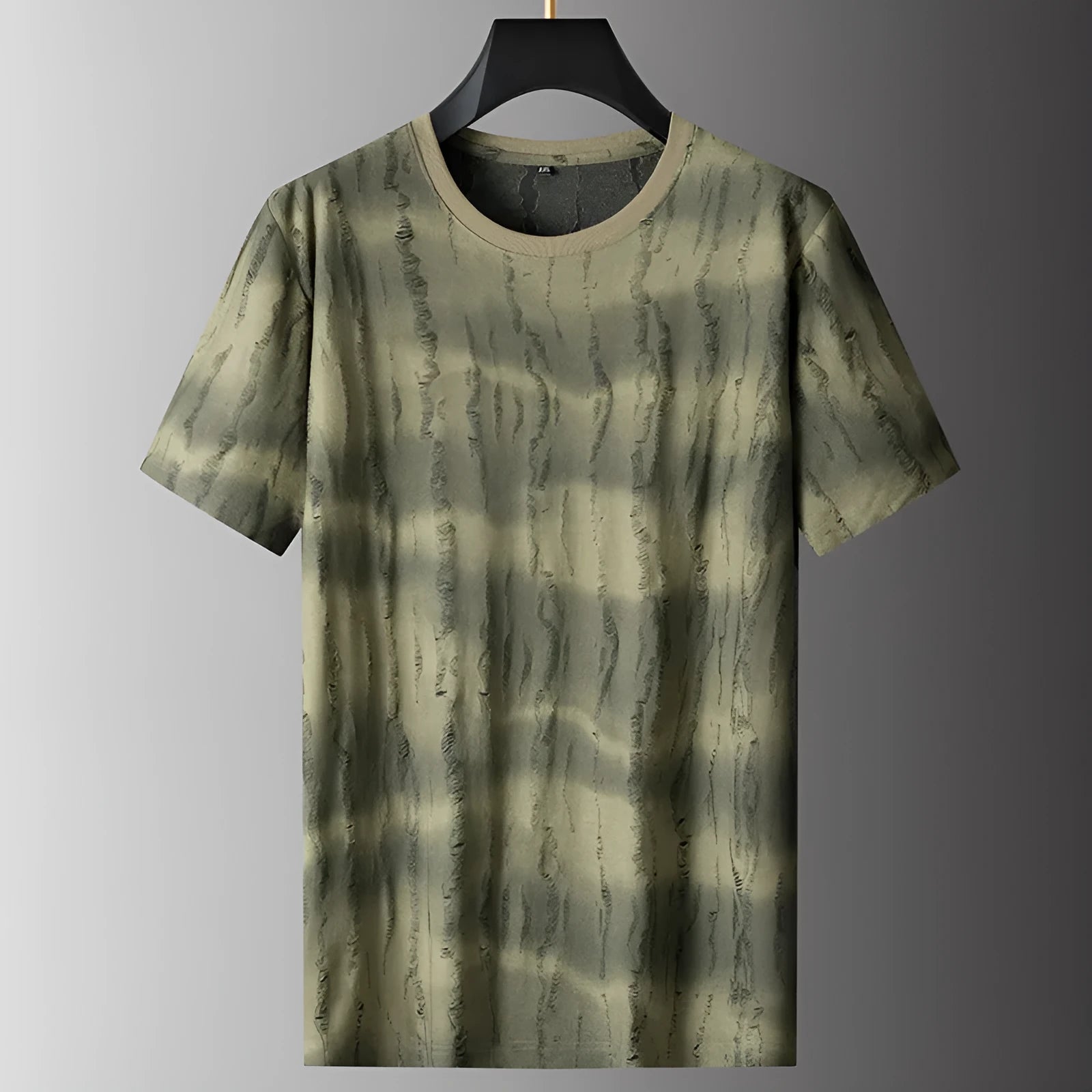 Men's grey plus size loose fit t-shirt with round neck and short sleeves
