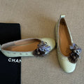 DIY flower rivet Mary Jane shoes in sheepskin leather with buckle fastening and round toe