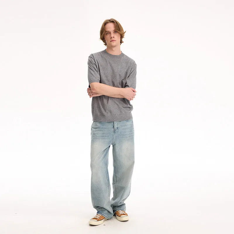 Fanio short-sleeved T-shirt with velvet texture on shoulders in black, grey, or off-white.