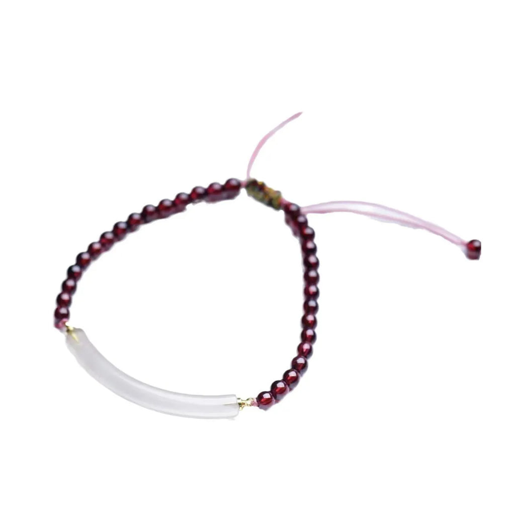Red garnet pull adjustable bracelet with natural agate style and beaded design