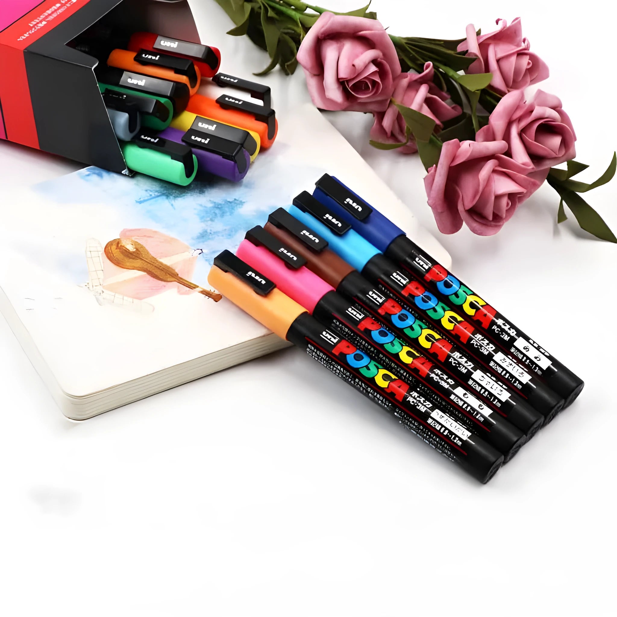 Doodle acrylic marker set with plastic case and 0.9mm nib in multiple colour configurations