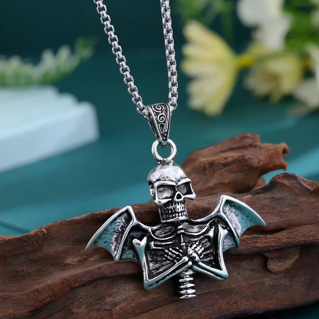 Angel Skull Retro Punk Men's Collarbone Chain necklace with silver-tone alloy angel skull pendant.