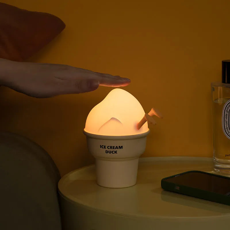 Ice cream duck small night lamp with built-in battery and USB charging, 103x89x130mm cartoon ornament
