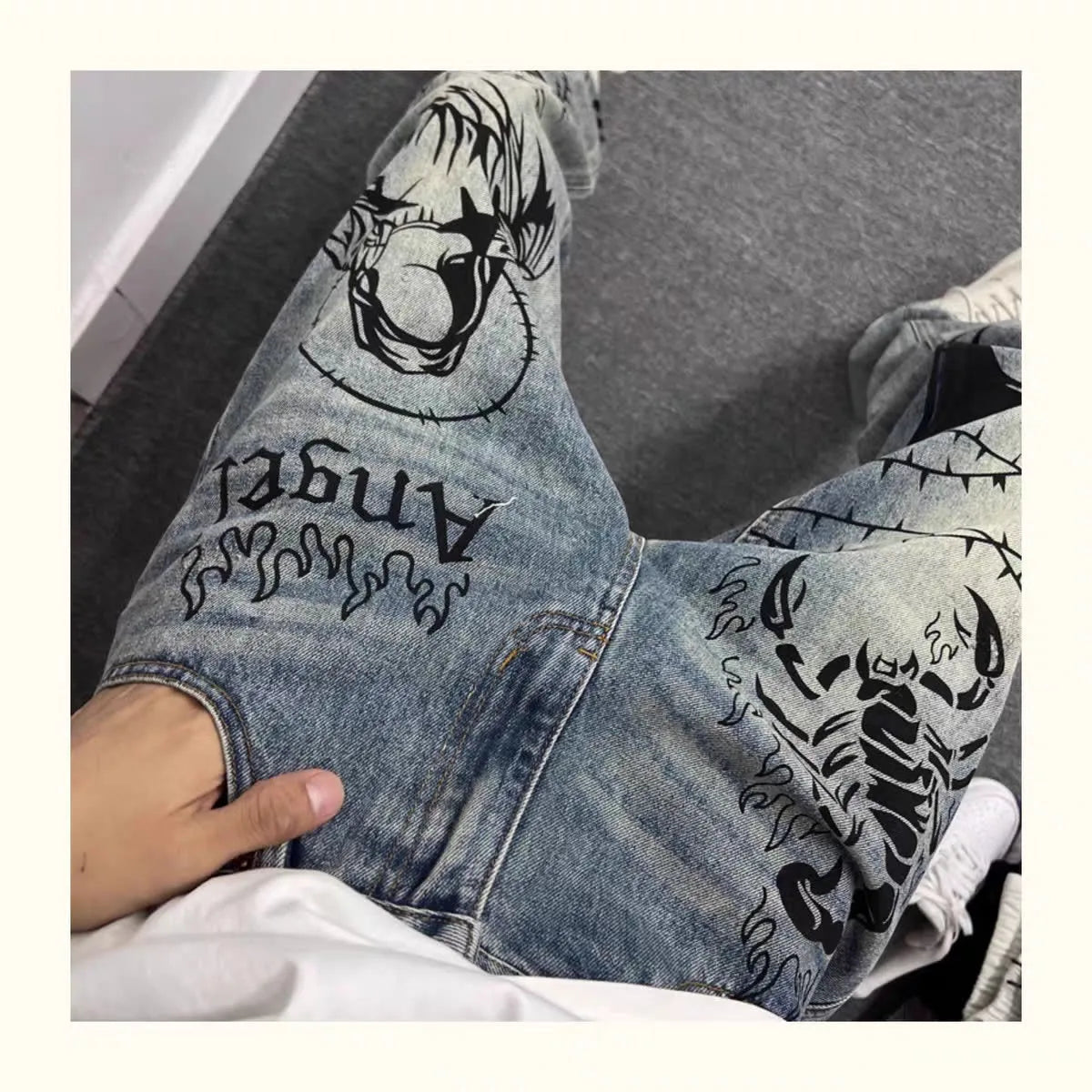 Slightly pulled doodle hand drawn dirty gradual change black to grey low waist jeans
