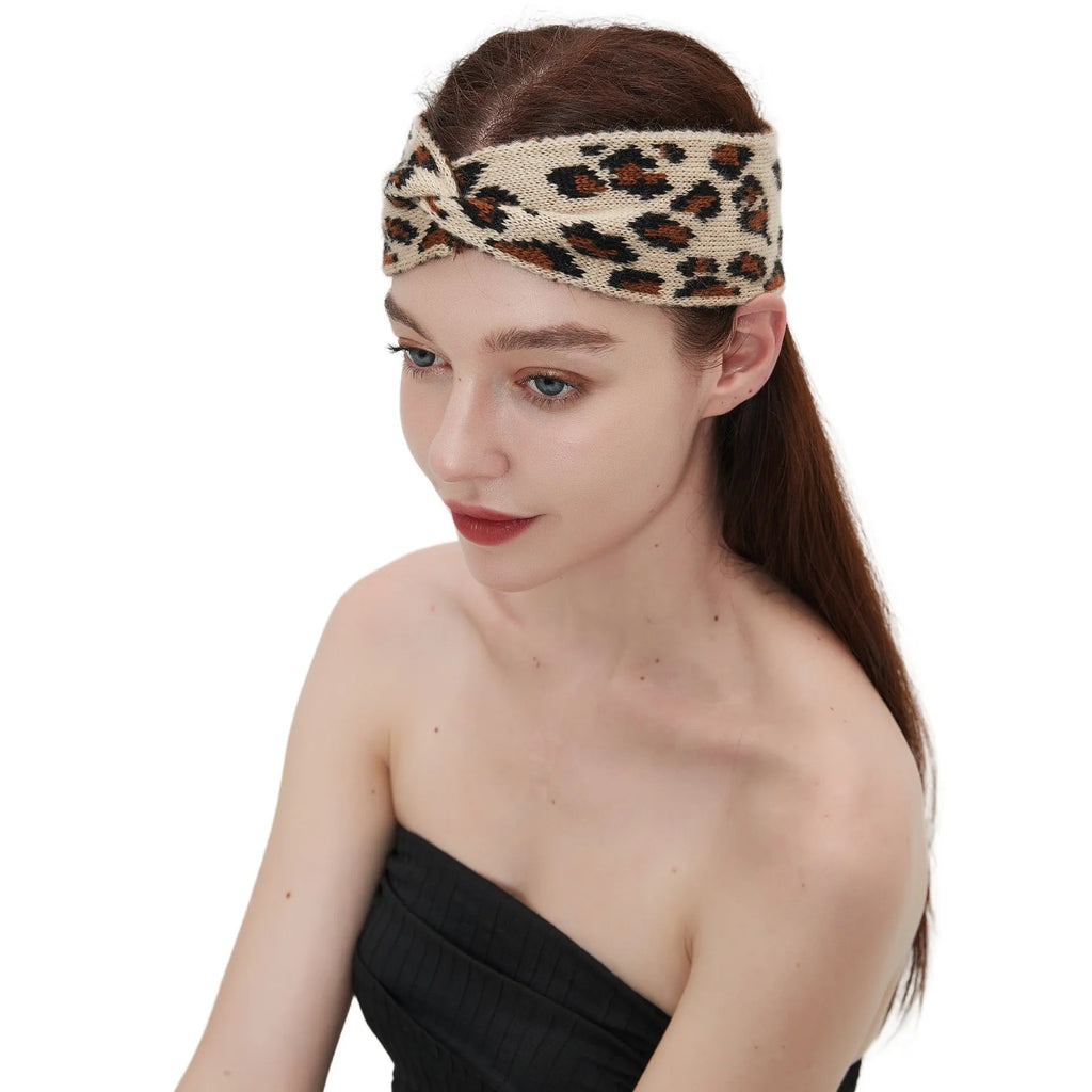 Leopard print bow headband in acrylic, 22x10cm, women's hair band for gifting and street-style looks