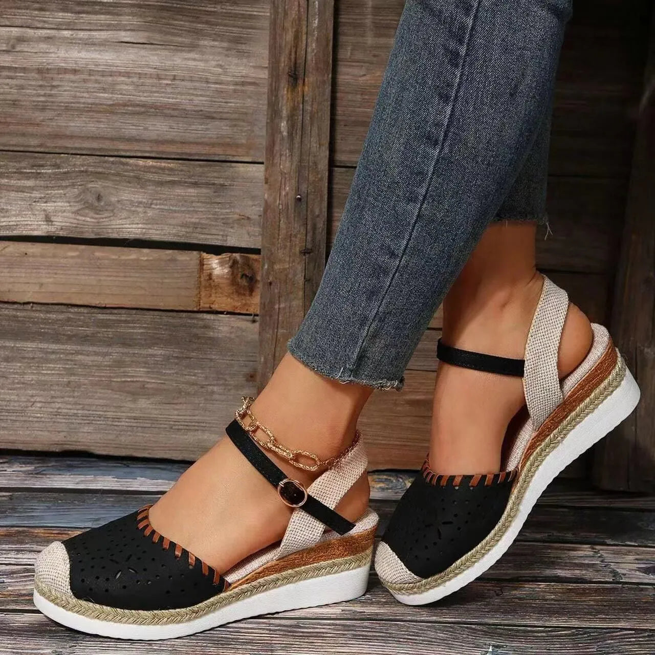 Women's beige hemp rope platform wedge shoes with a round toe and breathable PU upper