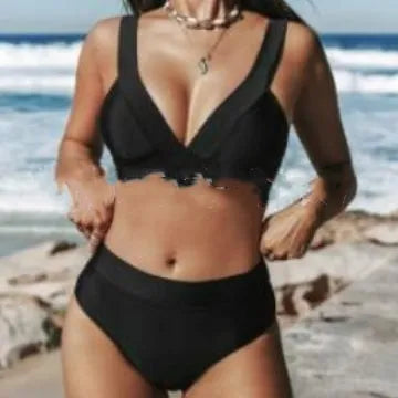 Women's solid colour polyester blend bikini set in slim-fit design