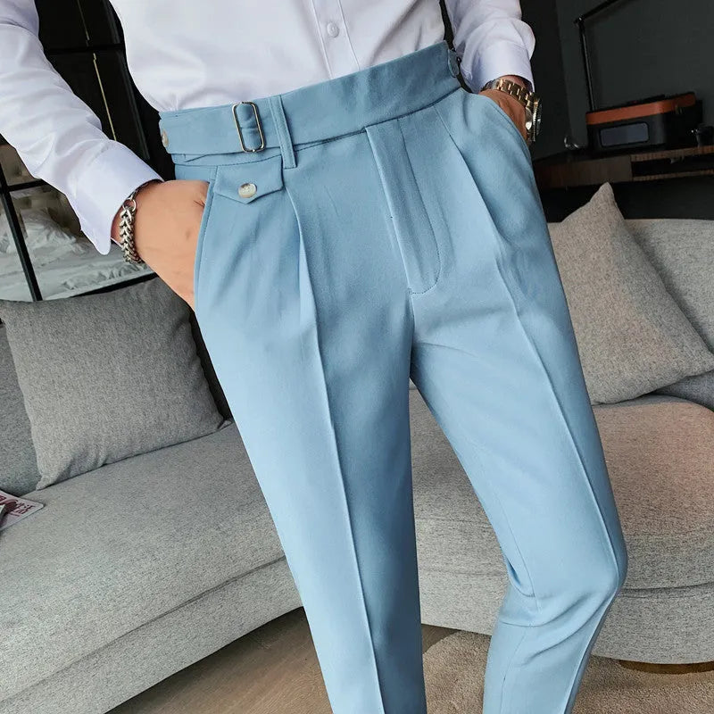 Straight-leg casual trousers in a solid colour on a neutral background.