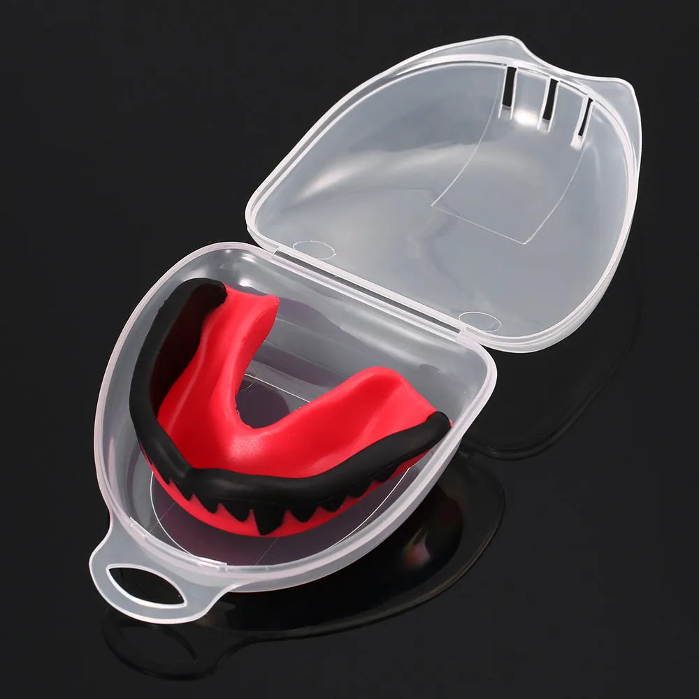 Adult food grade EVA mouth guard for boxing, muay and karate with transparent carry box, 6.5 x 4.6cm