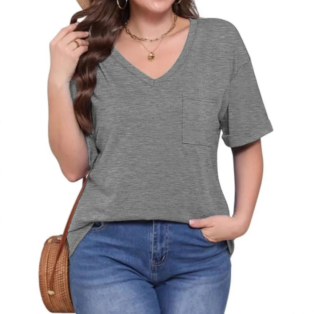 Grey loose V-neck t-shirt with front pocket in Japanese Korean casual style