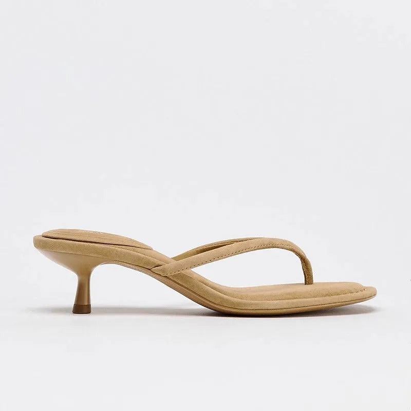 Women's round toe mid-heel summer sandals in black with a flip-flop strap and rubber sole.