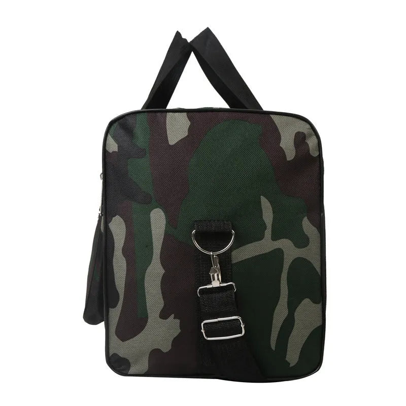 Camouflage luggage bag with 20L capacity and waterproof fabric construction