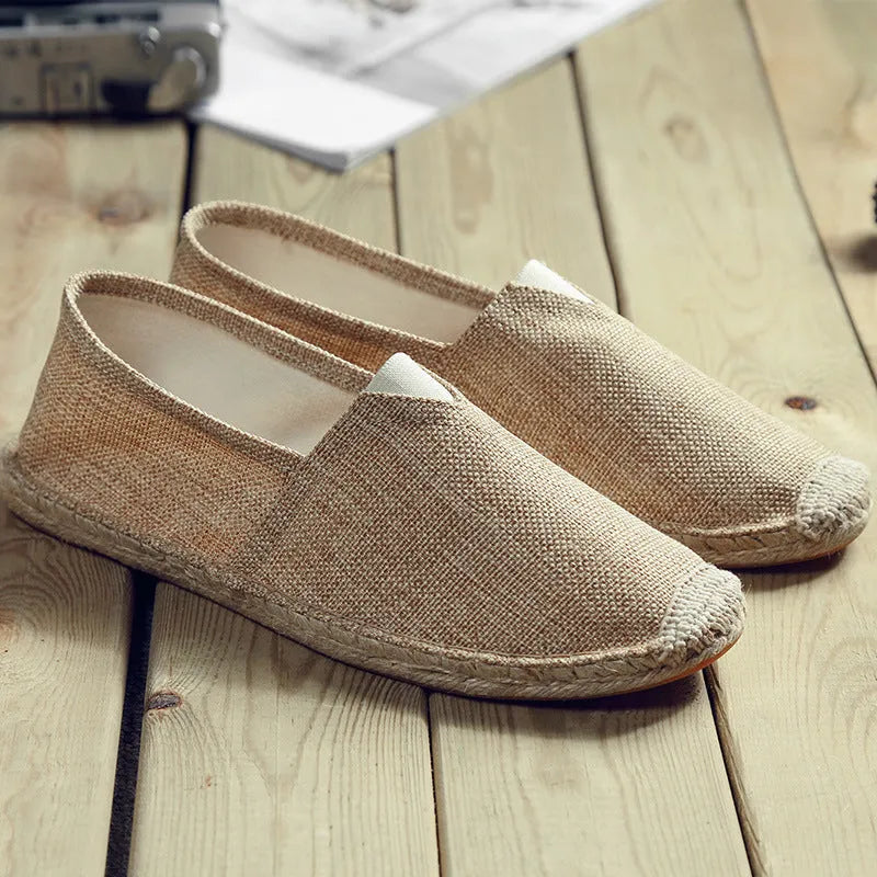 Men's canvas casual shoes in neutral colours with round toe design