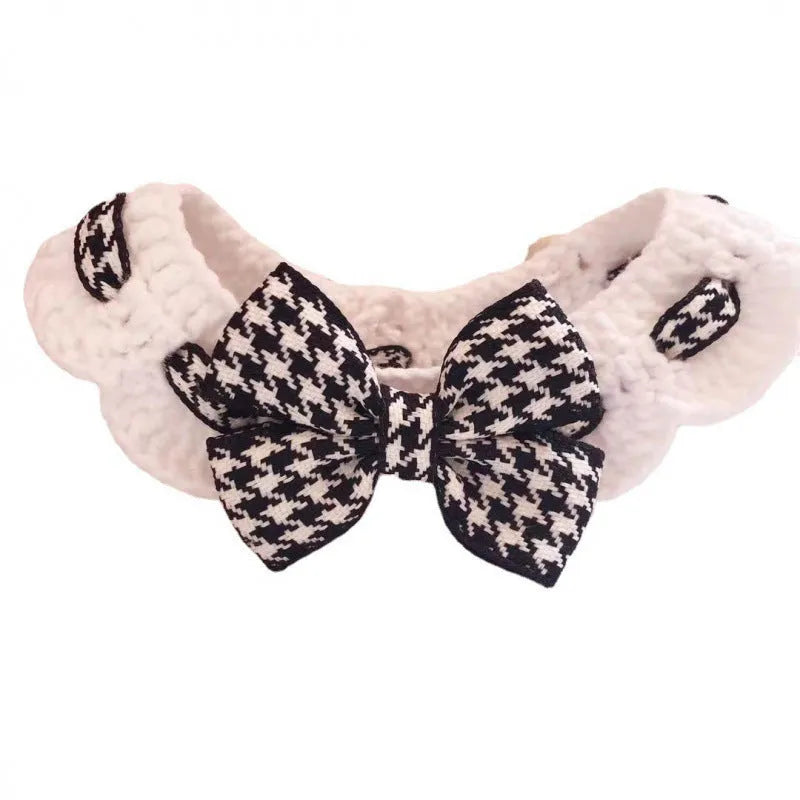 Red and black houndstooth patterned wool knitted pet collar shown in four sizes from 20cm to 35cm.