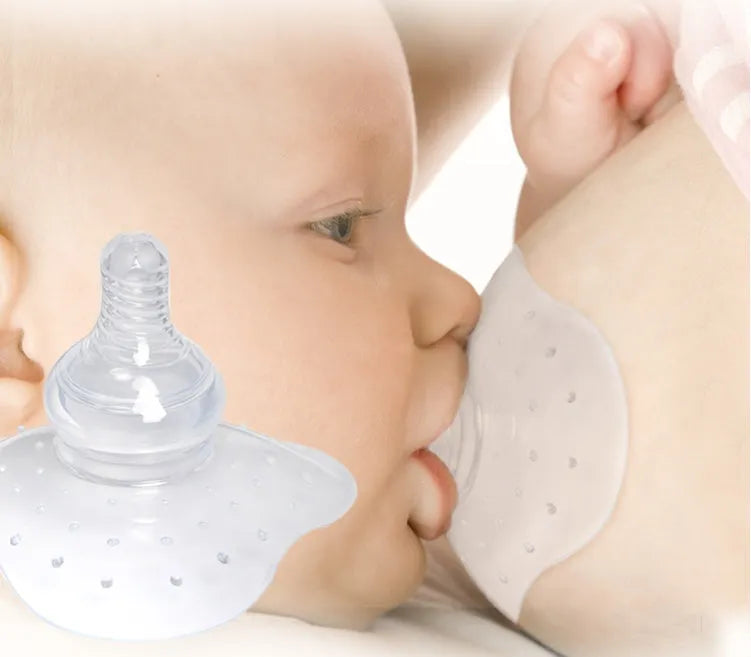 Nursing nipple protectors in petals and transparent colours for breastfeeding support
