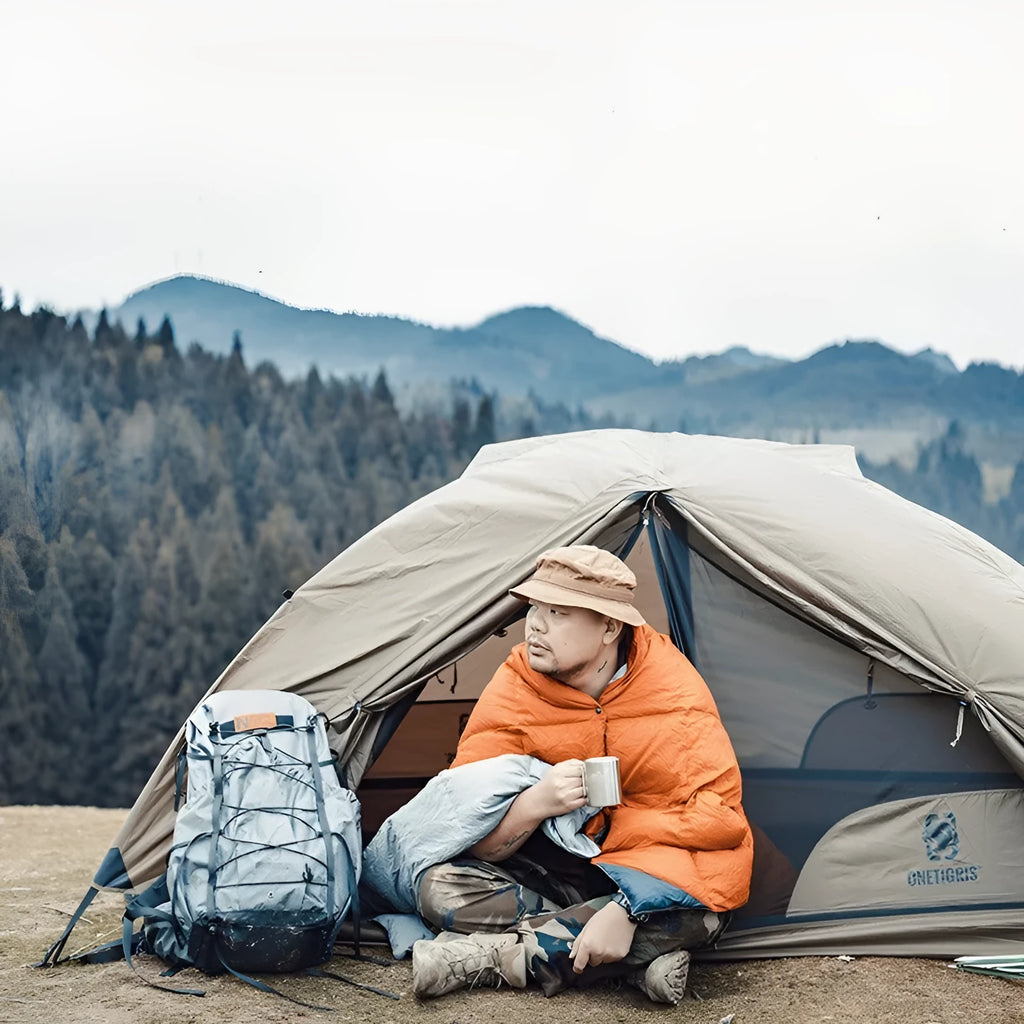 Leisure portable stand camp tent for 2 people in brown dark green with double layer structure 40D nylon gauze