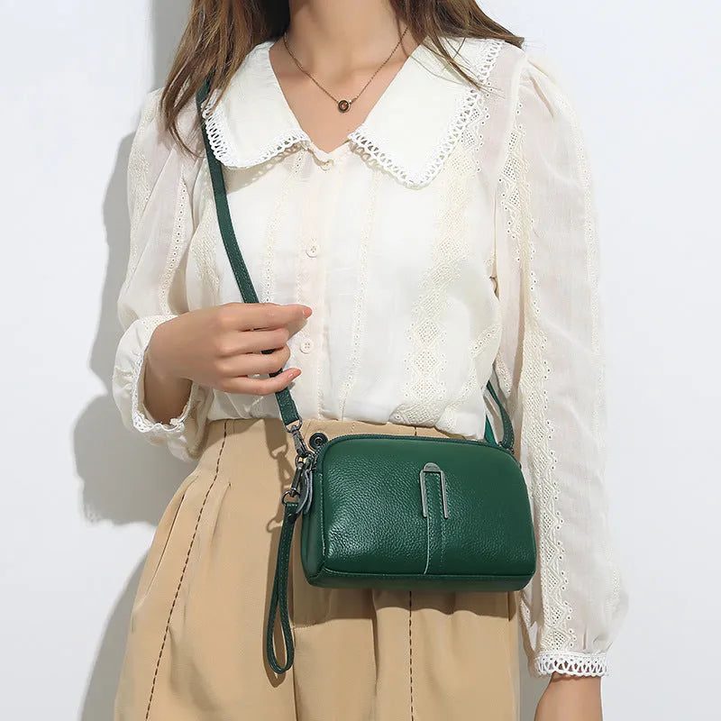 Genuine leather women's shoulder bag in urban simplicity style, horizontal square shape, 19x13x6cm dimensions