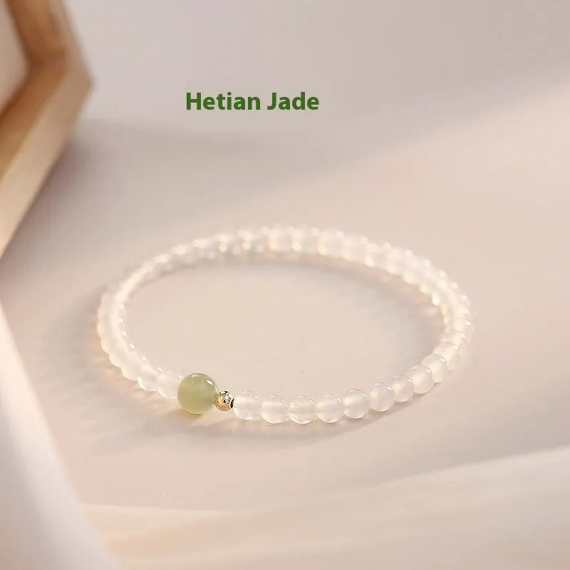 Natural white agate beaded bracelet for women with a 15cm circumference in a New Chinese style.