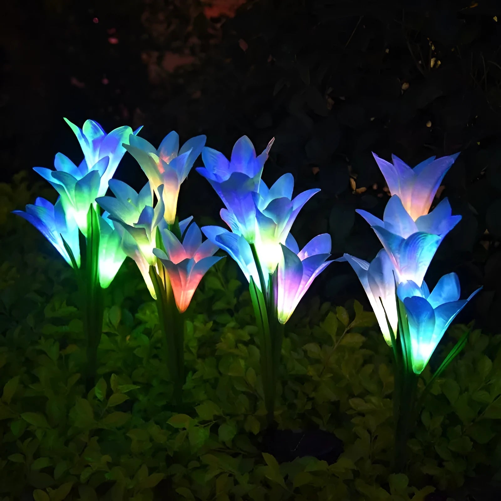 LED solar lawn lamp with flower shape design for courtyard garden lighting