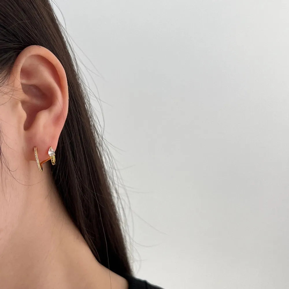 S925 sterling silver stud earrings for women with U-shaped geometric design and water droplet detail