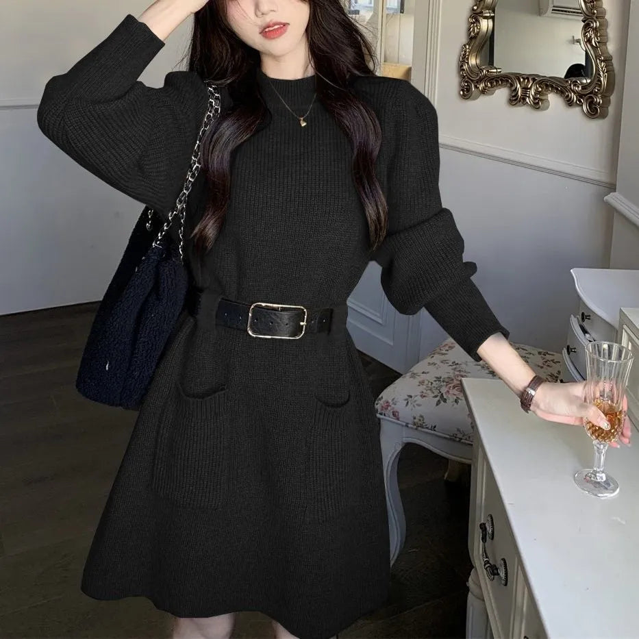 Women's beige loose knitted long sleeve dress with high waist and black belt