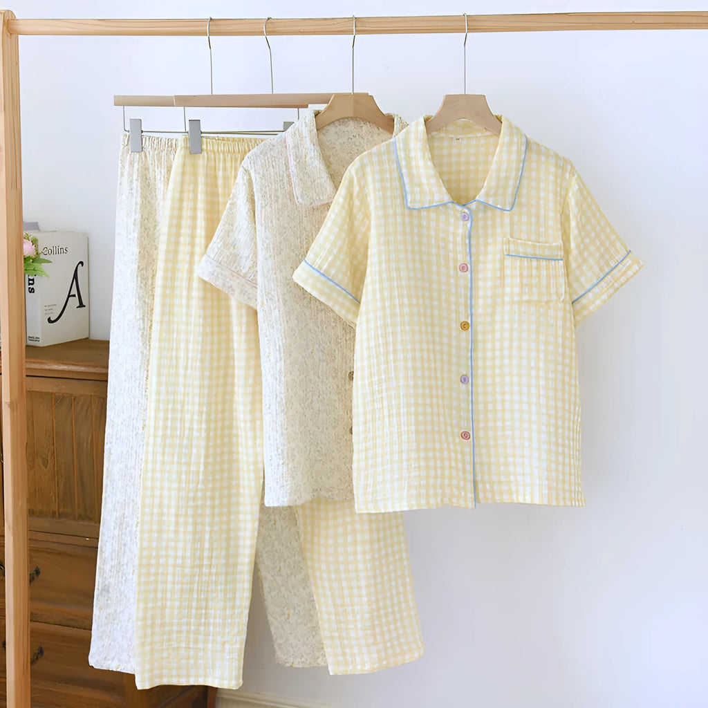Women's crepe cotton short-sleeve trousers and top set in loose casual style with three-quarter sleeves
