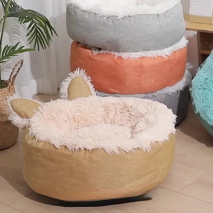 Soft plush faux fur circular pet bed for cats and dogs in blue colour