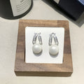 French retro minimalist faux pearl stud earrings for women Style1 close up