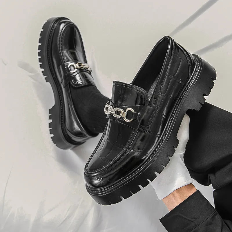 Men's crocodile-pattern leather loafers in British style with flat heel platform