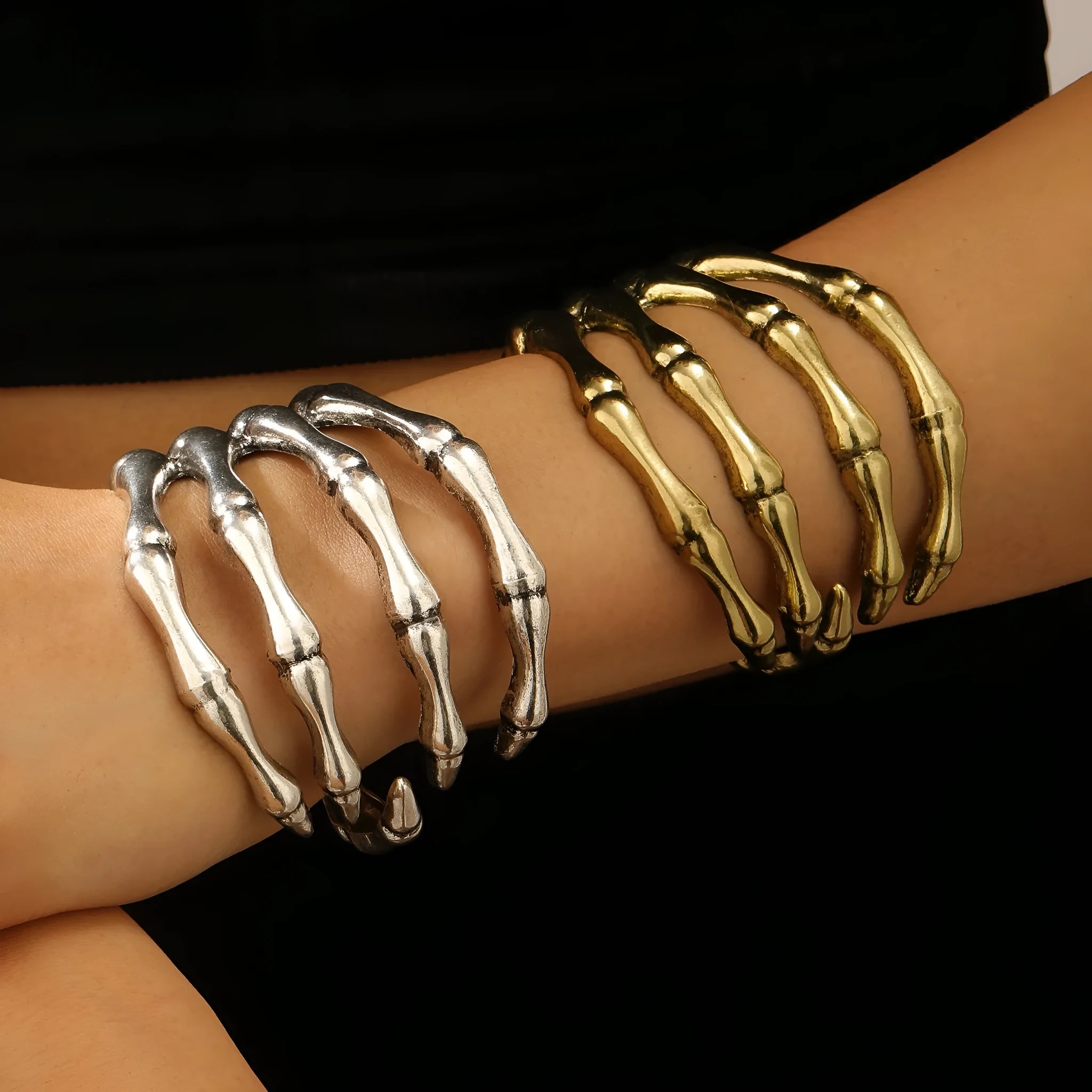 Retro hollow skull paw bracelet for women in antique bronze finish