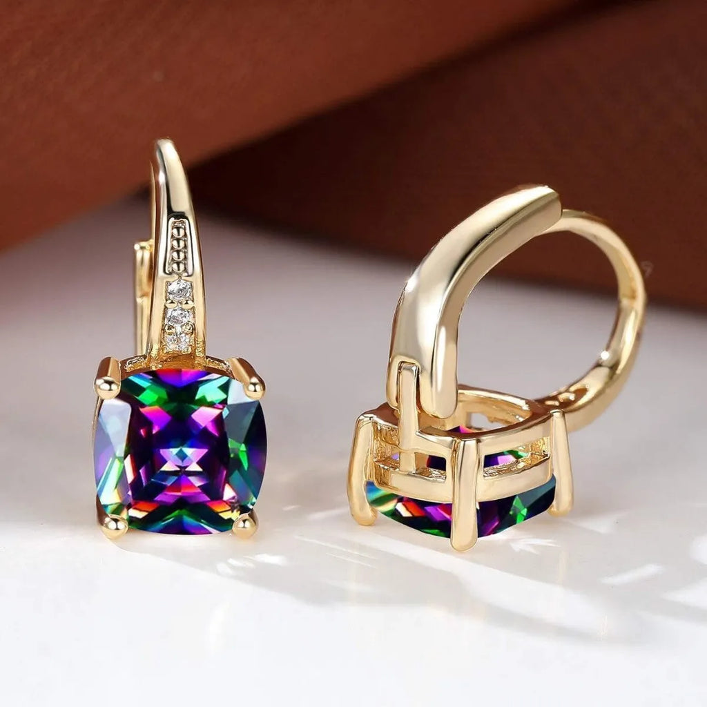 Quadrilateral geometric copper ear clip with colourful moissanite inlay and electroplated metallic finish