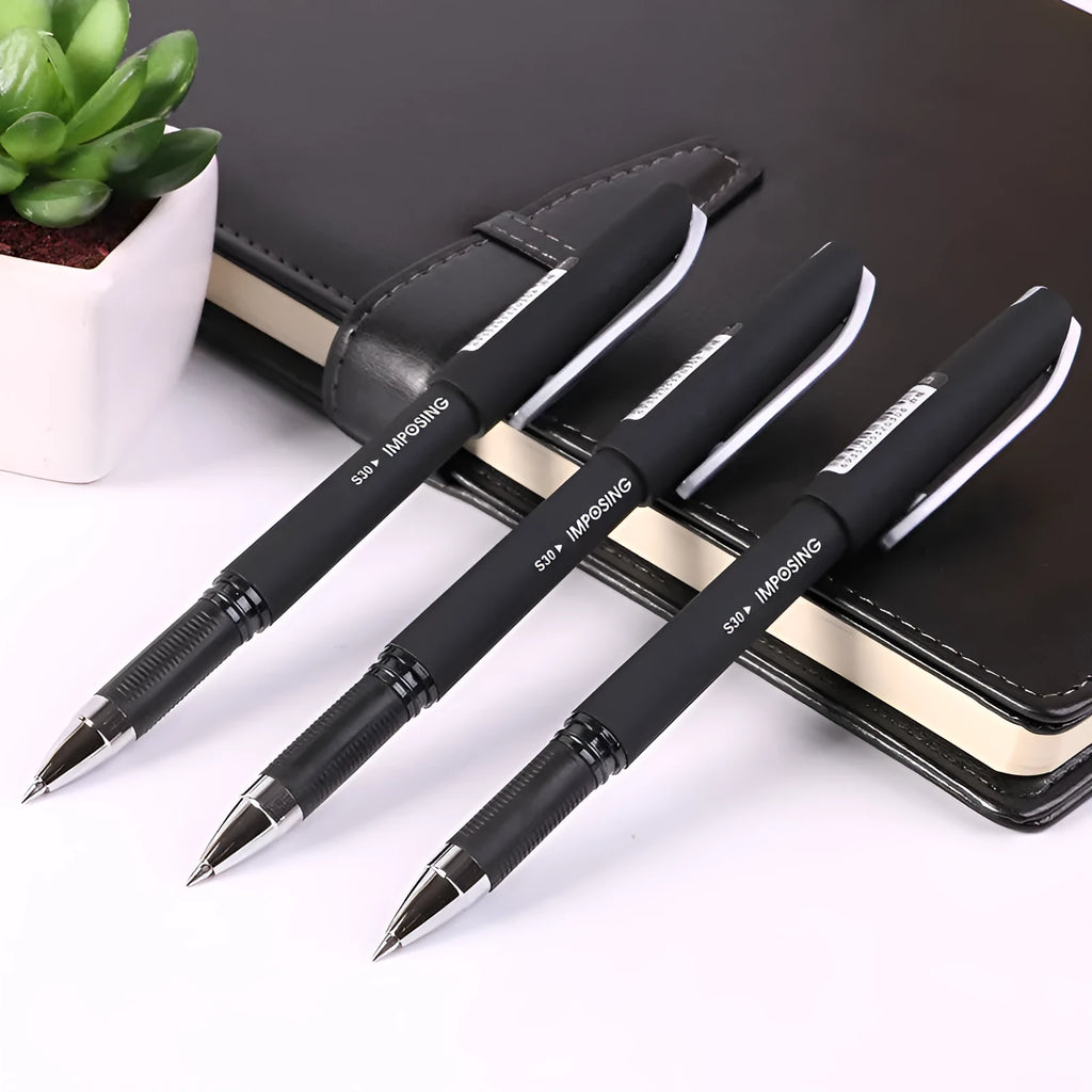 Frosted black 0.5mm quick dry business pen on white background