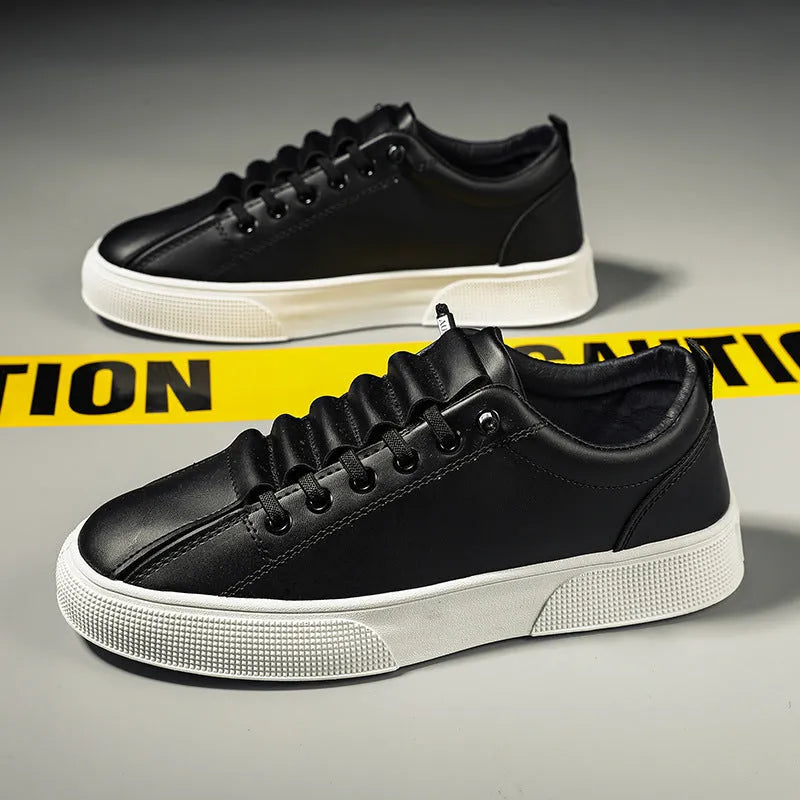 Men's black and white low top mesh sports shoes with synthetic leather upper and round toe design